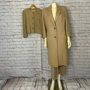 VINTAGE SALVATORE FERRAGAMO Wool & Alpace blend three piece suit in tan size s-m